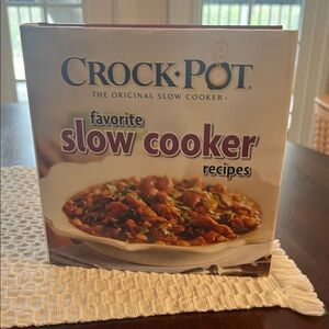 Crock-Pot Favorite Slow Cooker Recipes Cookbook - White & Purple Cover